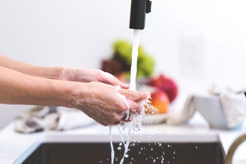 Man washing hands